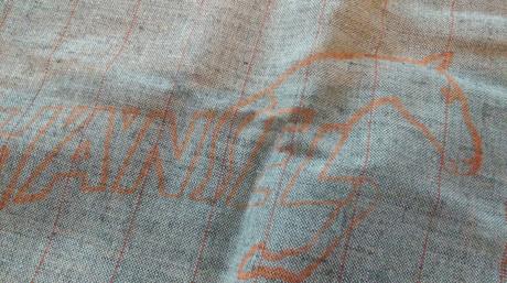 Metráž s motívom koňa,