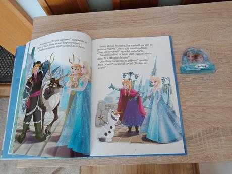 Kniha disney ľadové kráľovstvo(edícia s darčekom), 