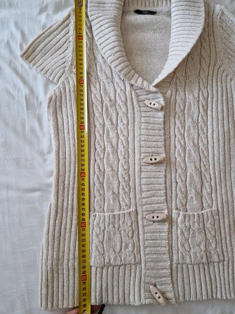 26sa_upletova vesta, f&f,40