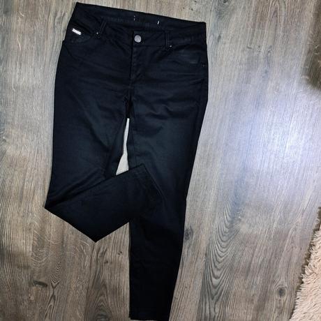 Čierne dámske rifle, zara,m