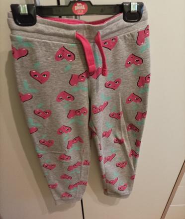 Predám dievčenské tepláky, lupilu,110