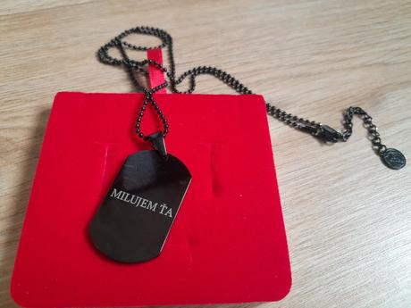 Prívesok milujem ťa s retiazkou,