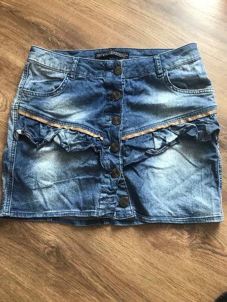 Riflova sukňa bereshka, bershka,38