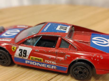 Veterán ferrari 308 gtb pioneer 1982-1988 bburago,