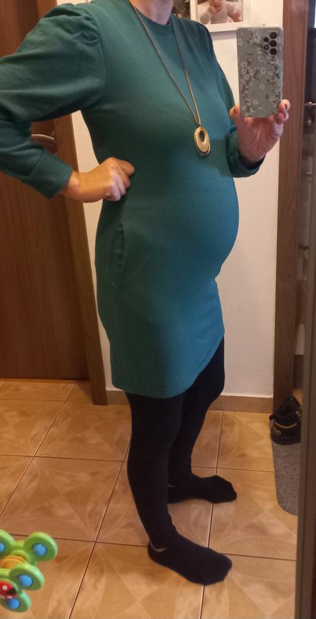 Saty vhodne pre tehotne, 40