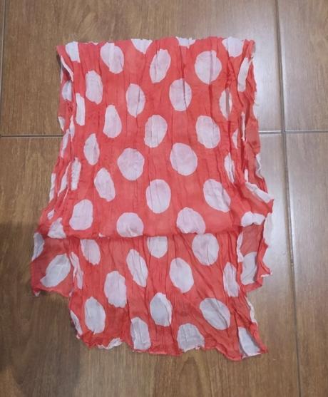 Guličkovy šál/šatka, 