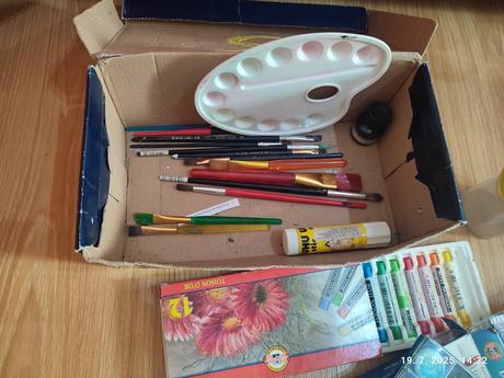 Balíček na výtvarnú,