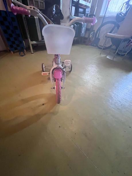 Dievčenský bicykel, 12