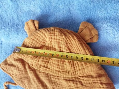 Muselinovy klobúčik, 80