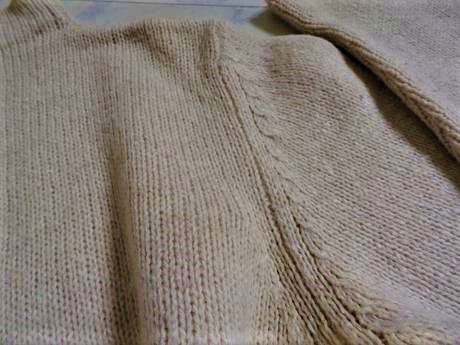 Teplý vlnený pulóvrik m/l, l