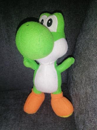 Plyšový dráčik yoshi zo super mário, 