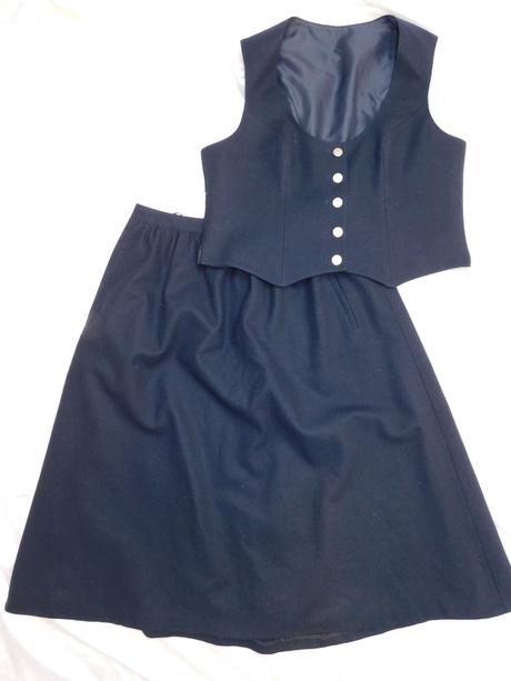 Luxusny trachten vlneny kostym, 38