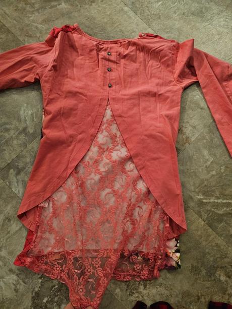 Zaujimave tricko 176, 176