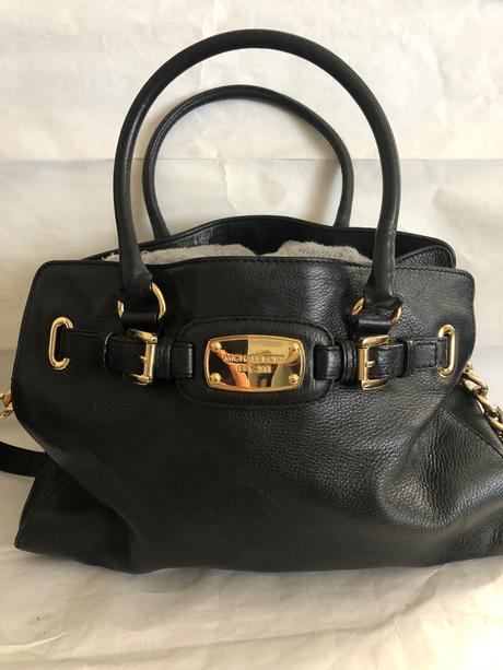 Cierna kozena kabelka malo pouzita cca 35 sirka 28, michael kors