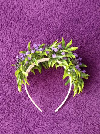 Kvetinová čelenka,