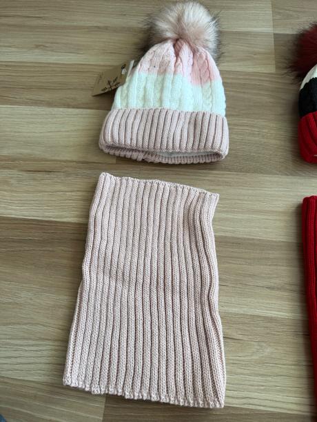 Set ciapka + nakrcnik, 52