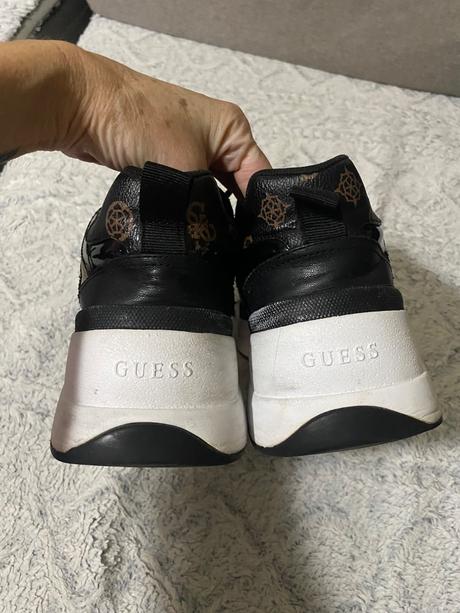 Guess tenisky, guess,40