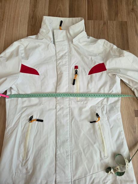 Vetrovka, xl
