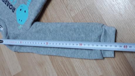 Teply svetrík, pepco,92