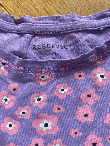Kvetinkove tricko, reserved,122