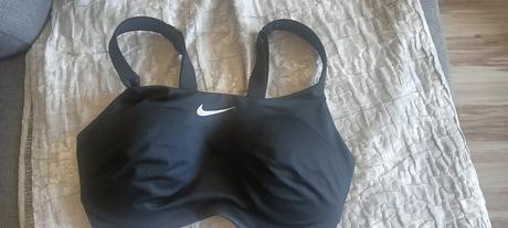 Športová podprsenka z poštou nenosené, nike,80e