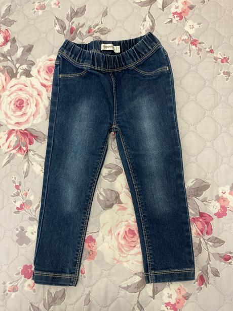 Pekne elastické rifle noppies, 92