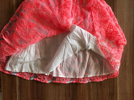 Saty pre sestricky, 98