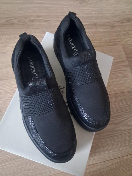 Slipy on topánky top stav, lasocki,37