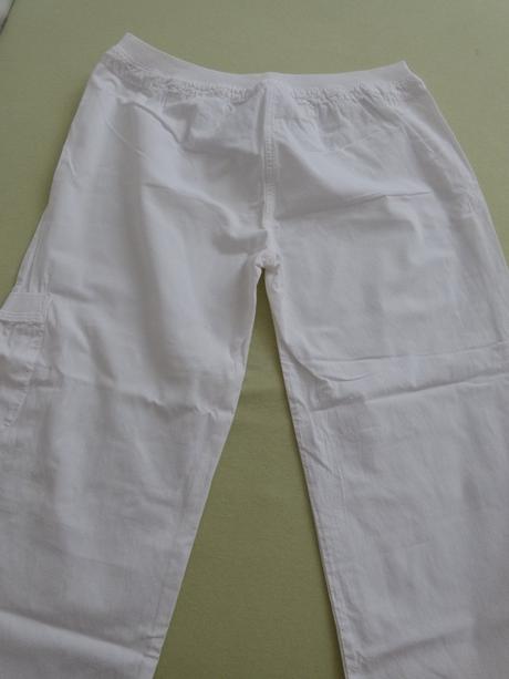 Biele 3/4 nohavice, l
