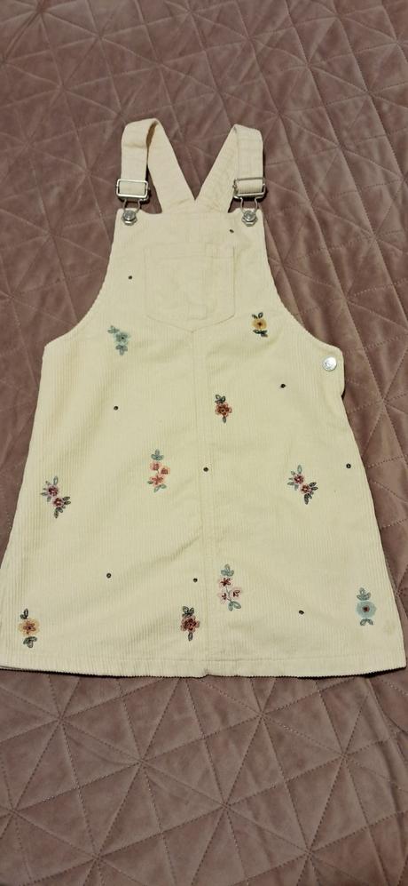 Menčestrové šaty, f&f,122