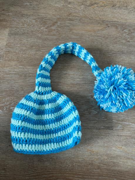 Škriatkovská čiapočka s brmbolcom 0-6m, 50