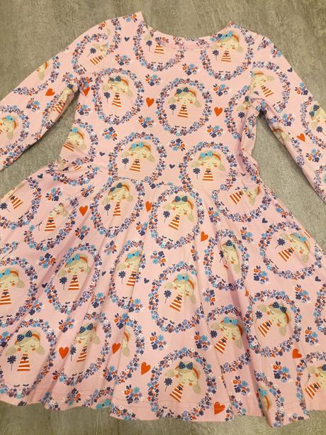 Ružové točiace šaty s dievčatkom 104/110, 104