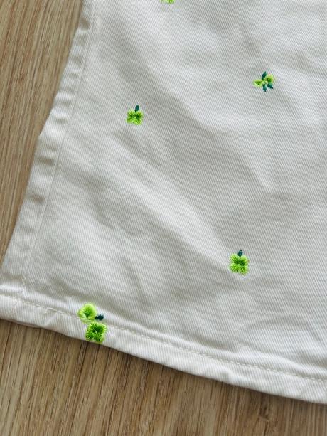 Štýlové džínsy značky green apple, pc 40 eur, s