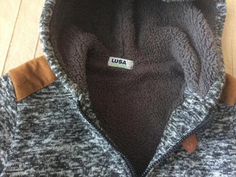 Chlpatá bundička, lusa,128