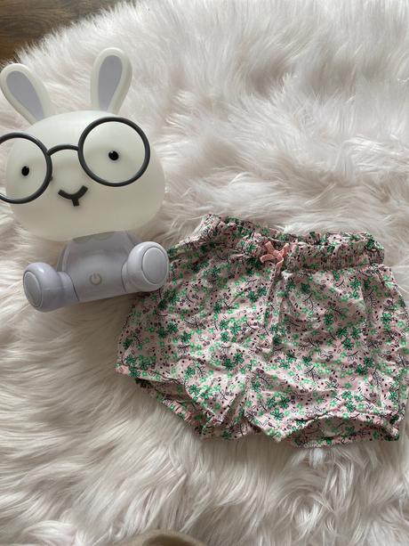 Kvetovane šortky, h&m,86