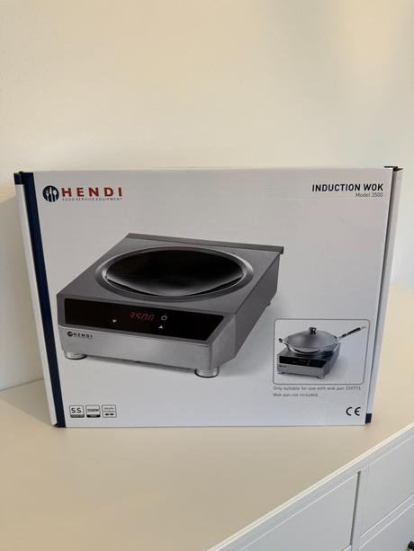 Hendi indukčný wok s panvicou,