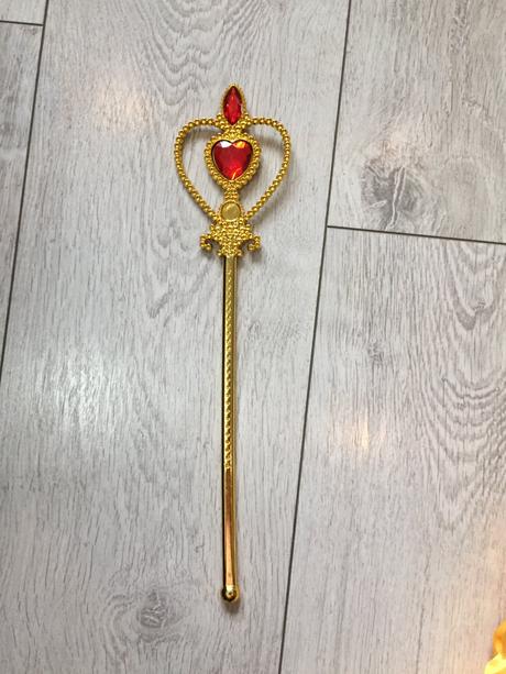 Dievčensky kostym bella 9-10 rokov,