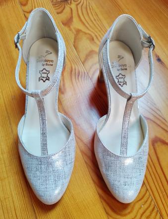 Spoločenské topánky, 38