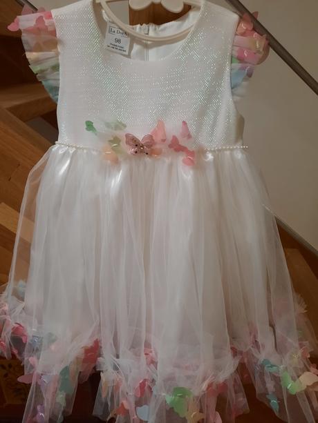 Dievčenske šaty, 98