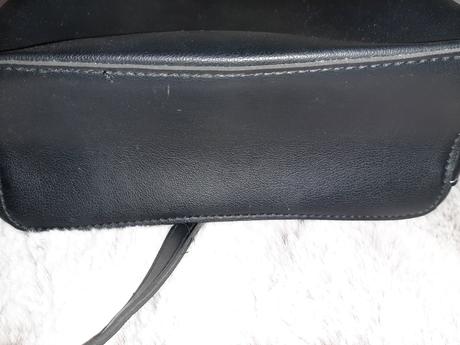 Kabelka reserved, reserved