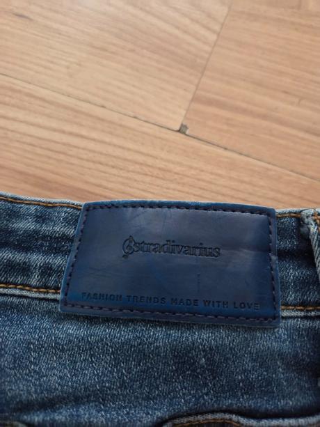 Džínsy, stradivarius,40