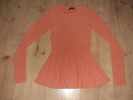 Upletovy svetrik nenoseny, s