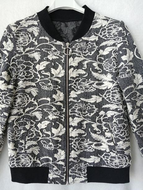 Pekná mikina, only,36