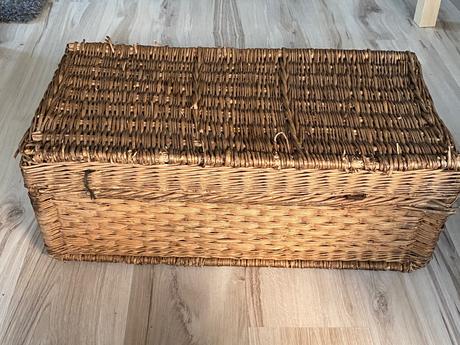 Krásny starý retro úložný zberateľský kôš kufor, 