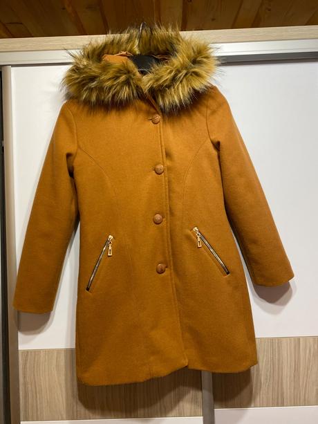 Dievčenský zimný kabát, 152