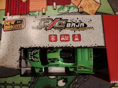 Autíčko na diaľkové ovládanie, 