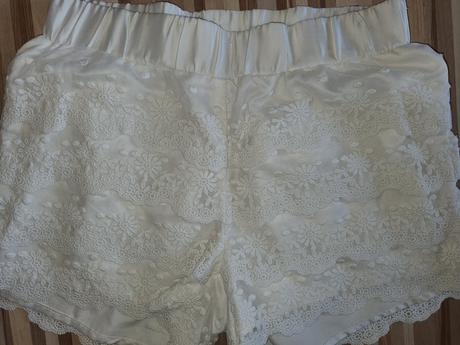 Čipkované kraťasky, lindex,140