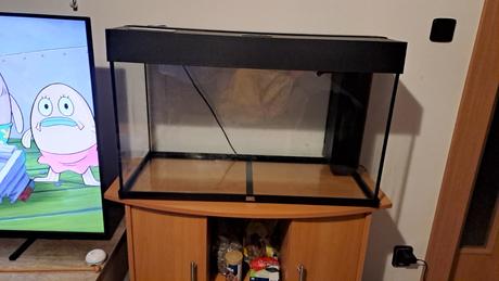 Predám akvarium 125 l., 