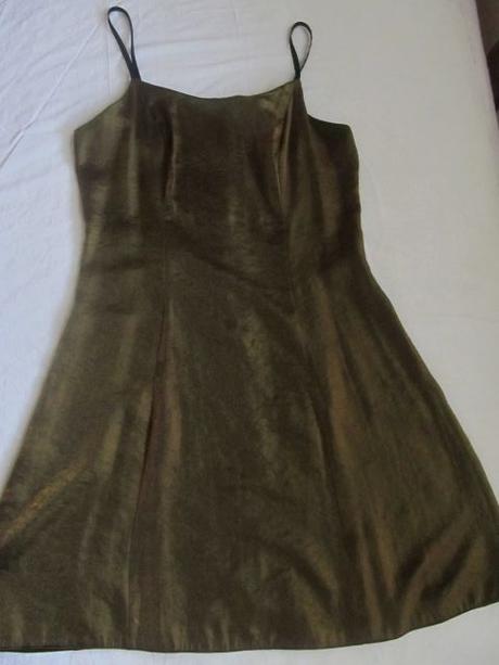 Koktélové šatočky, 40