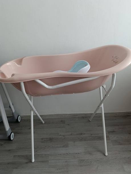 Vanička so stojanom a lehatkom, 